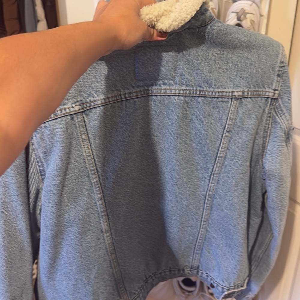 Levi’s Jacket - Picture 3 of 4